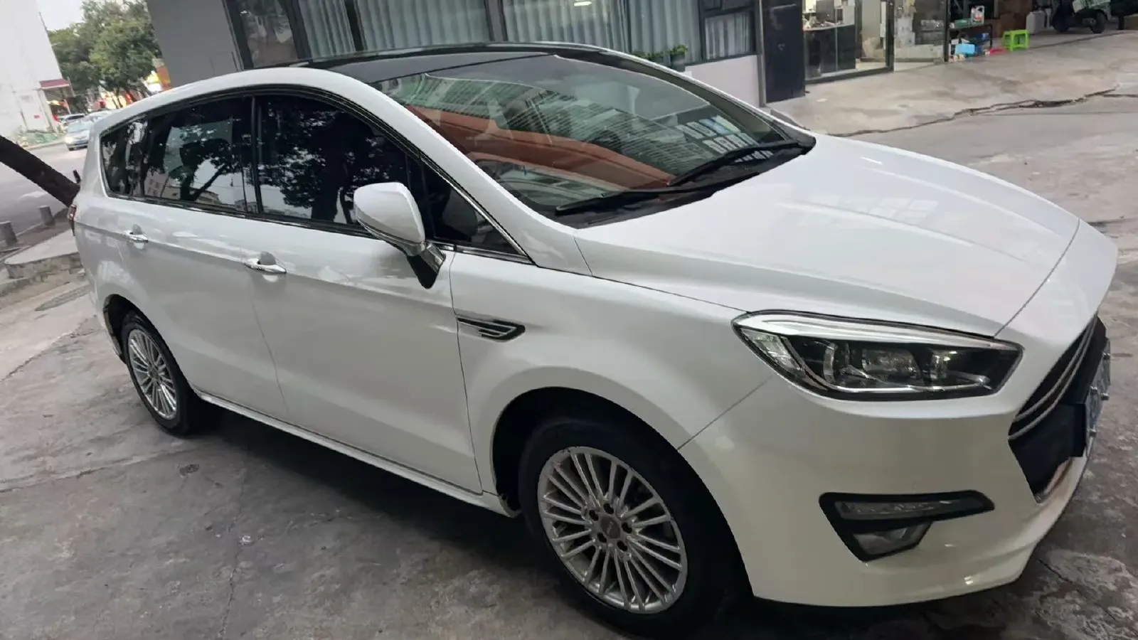 2017 LiFan XuanLang 2.0L 141HP L4 CVT,autocango,china used car exporter,china ev exporter,chinese used car exporter,chinese used ev exporter