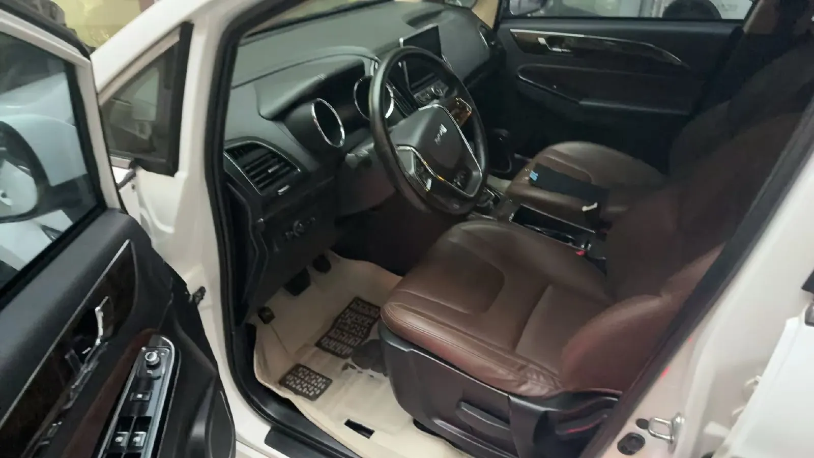 2017 LiFan XuanLang 2.0L 141HP L4 CVT,autocango,china used car exporter,china ev exporter,chinese used car exporter,chinese used ev exporter