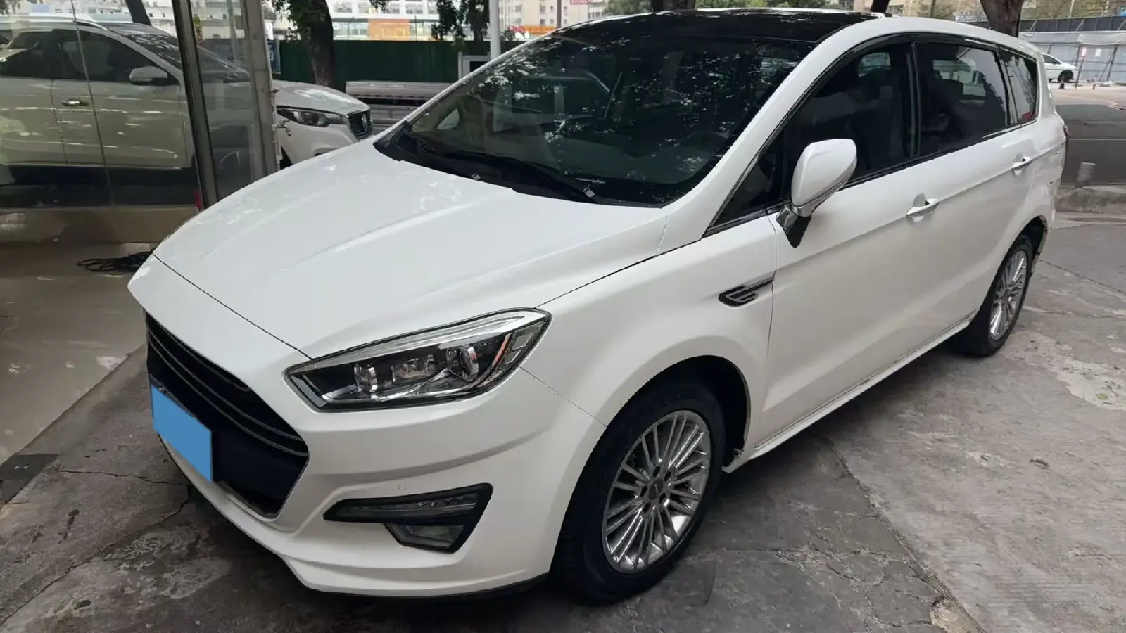 2017 LiFan XuanLang 2.0L 141HP L4 CVT