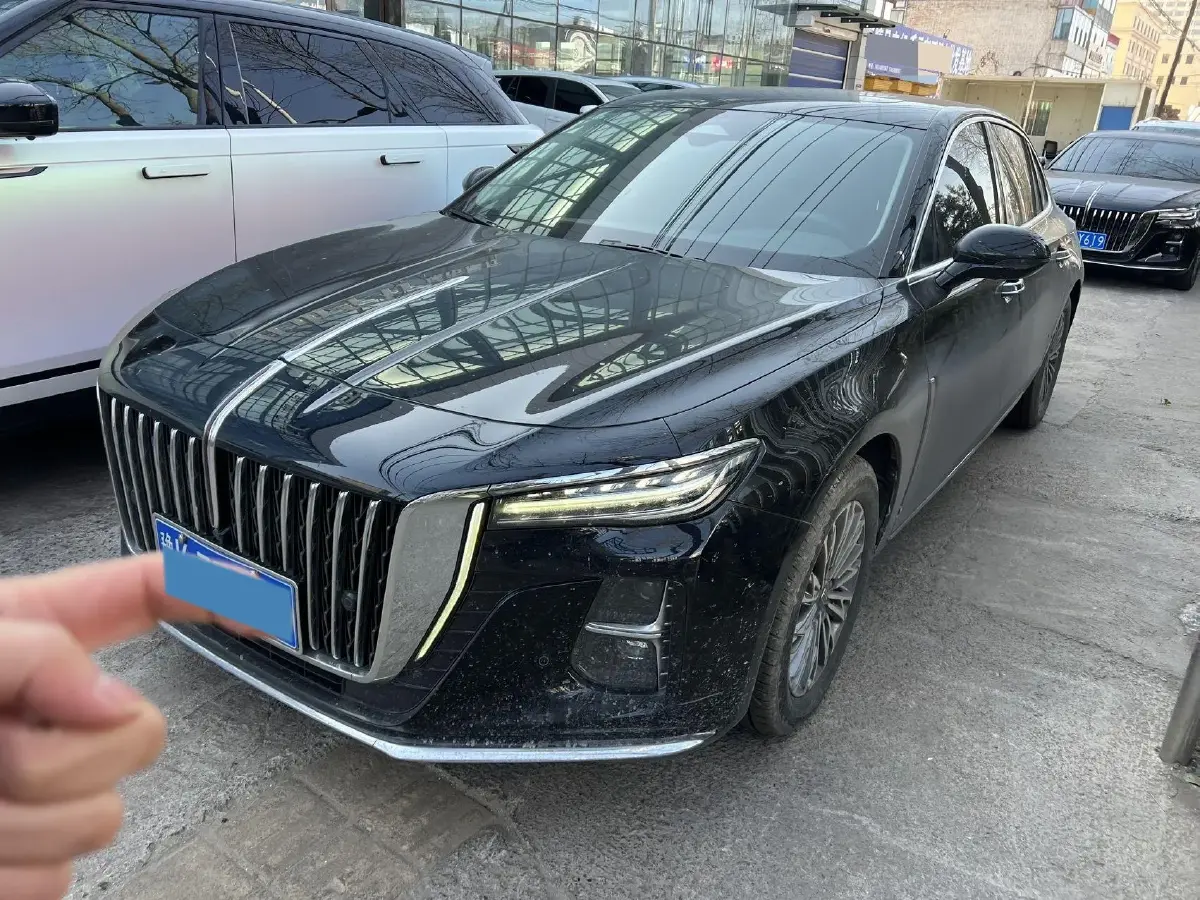2023 HongQi H5 2.0T 224HP L4 8AT