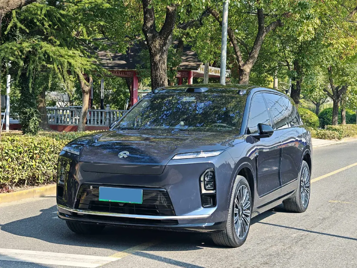 2026 NIO ES8 BEV