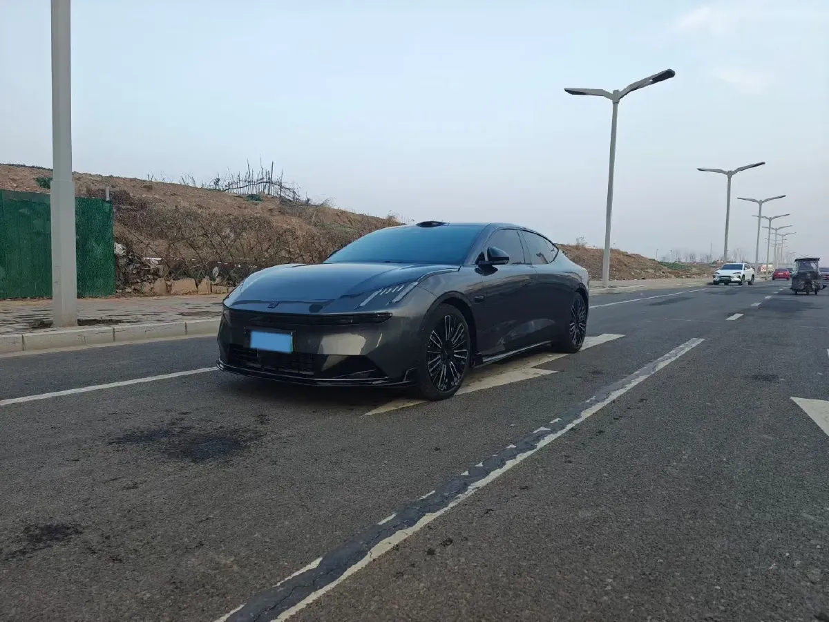 2025 LYNK&CO 10 EM-P 1.5T 163HP L4 3DHT PHEV,autocango,china used car exporter,china ev exporter,chinese used car exporter,chinese used ev exporter