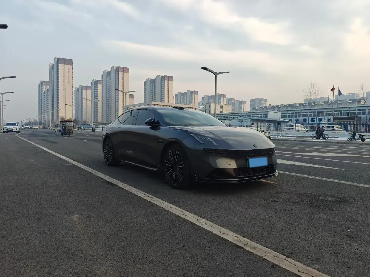 2025 LYNK&CO 10 EM-P 1.5T 163HP L4 3DHT PHEV,autocango,china used car exporter,china ev exporter,chinese used car exporter,chinese used ev exporter