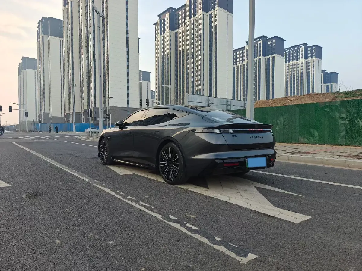 2025 LYNK&CO 10 EM-P 1.5T 163HP L4 3DHT PHEV,autocango,china used car exporter,china ev exporter,chinese used car exporter,chinese used ev exporter