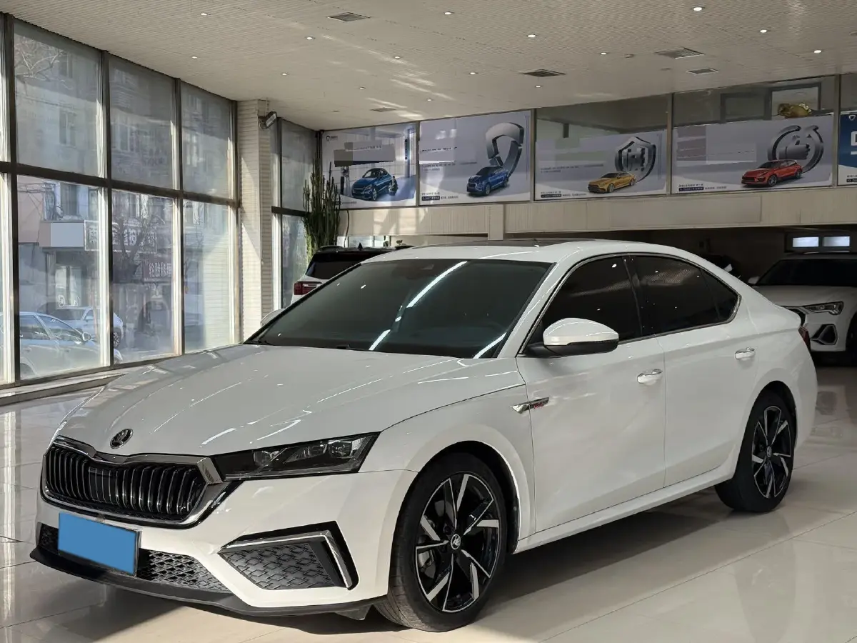 2022 Skoda Octavia 1.4T 150HP L4 7DCT