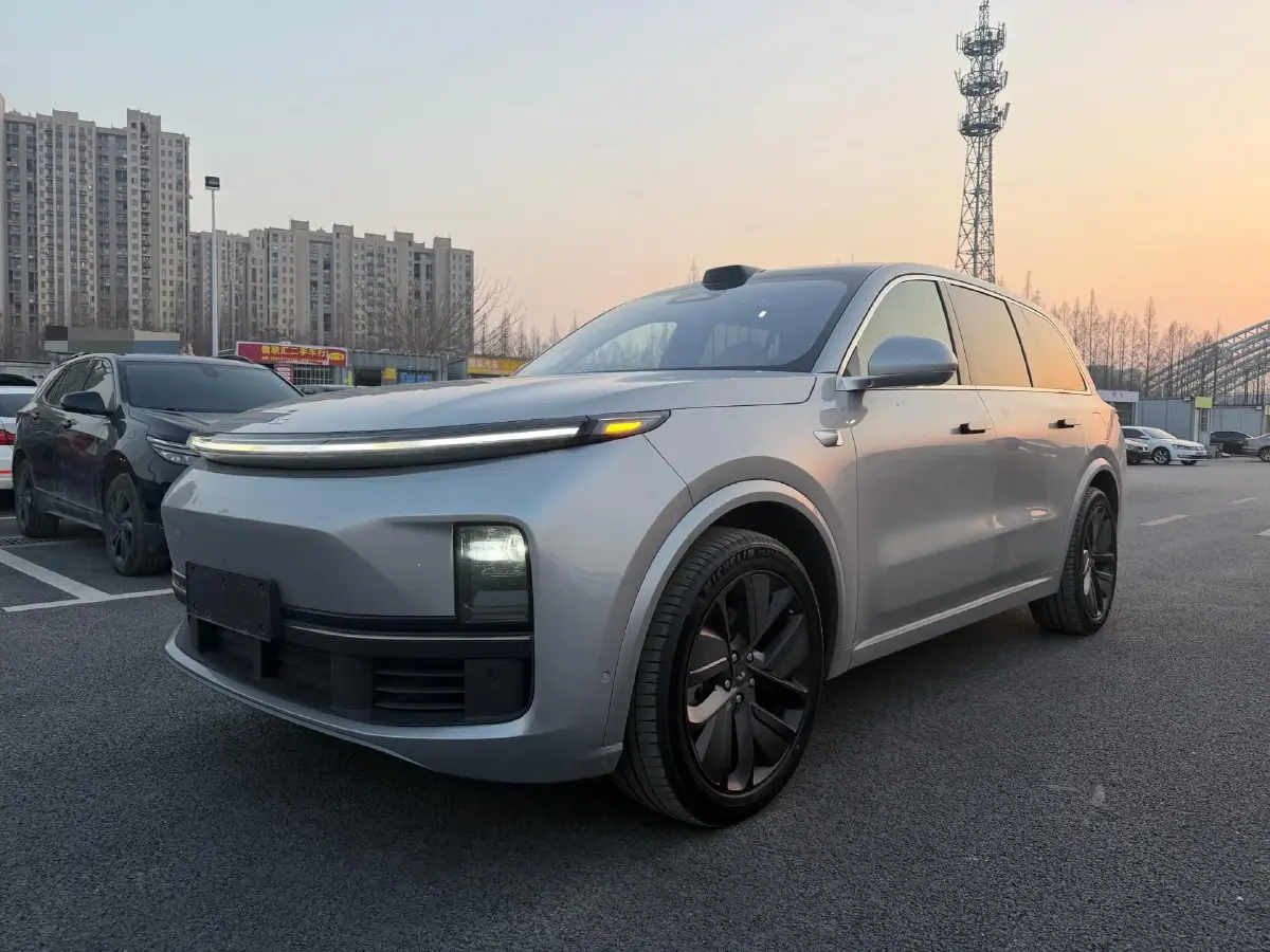 2022 Li L9 Range Extended 154HP REEV 42.6KWH