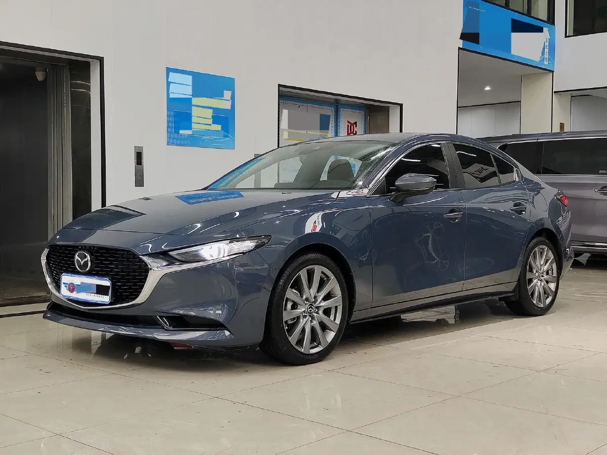2022 Mazda 3 Axela 2.0L 158HP L4 6AT