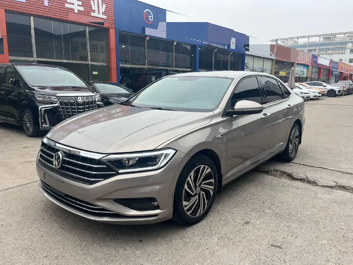 2022 Volkswagen Sagitar 1.4T 150HP L4 7DCT