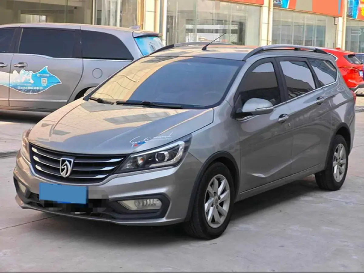 2017 BaoJun 310W 1.5L 112HP L4 6MT