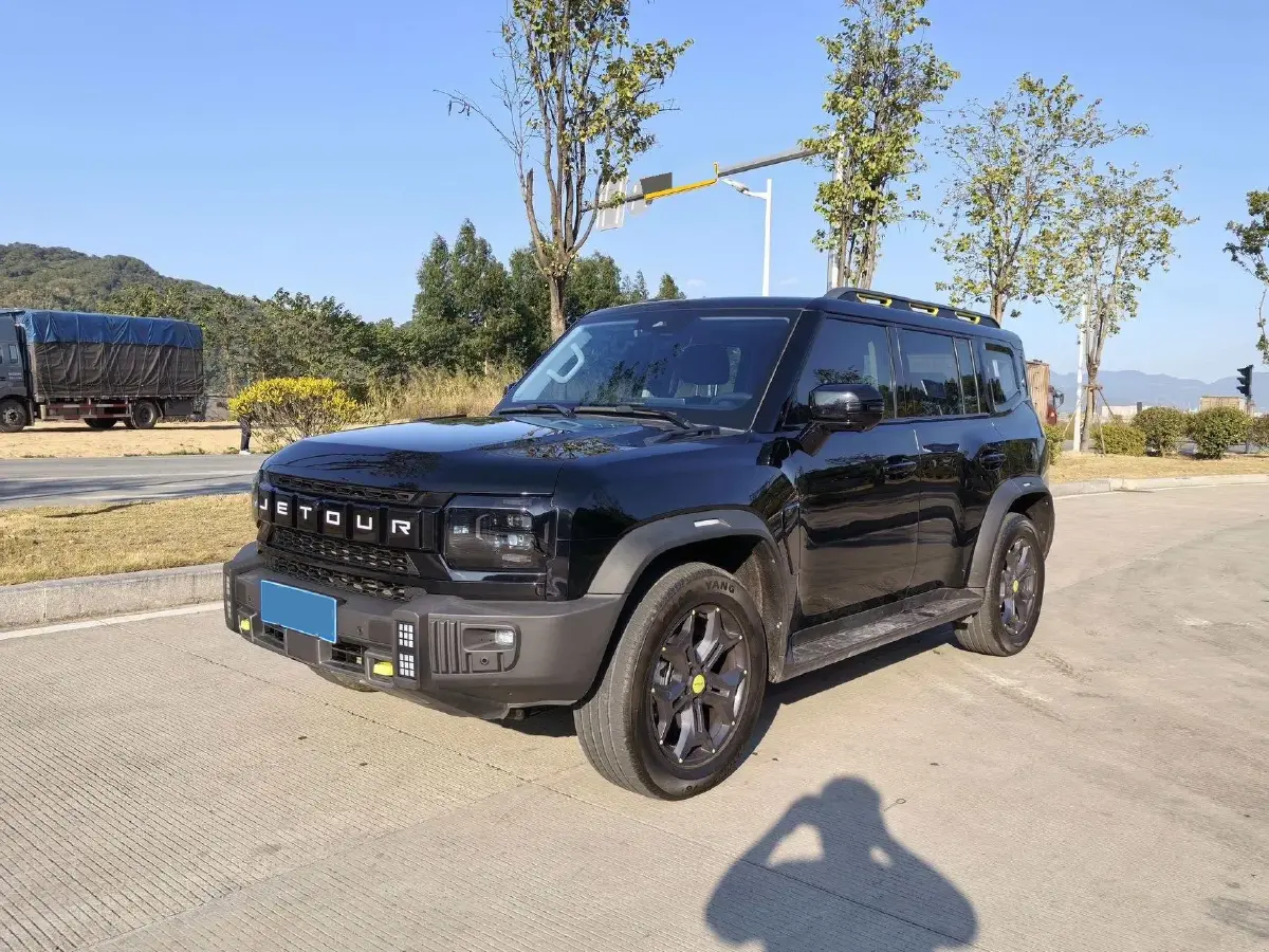 2023 Jetour Traveller 2.0T 254HP L4 7DCT