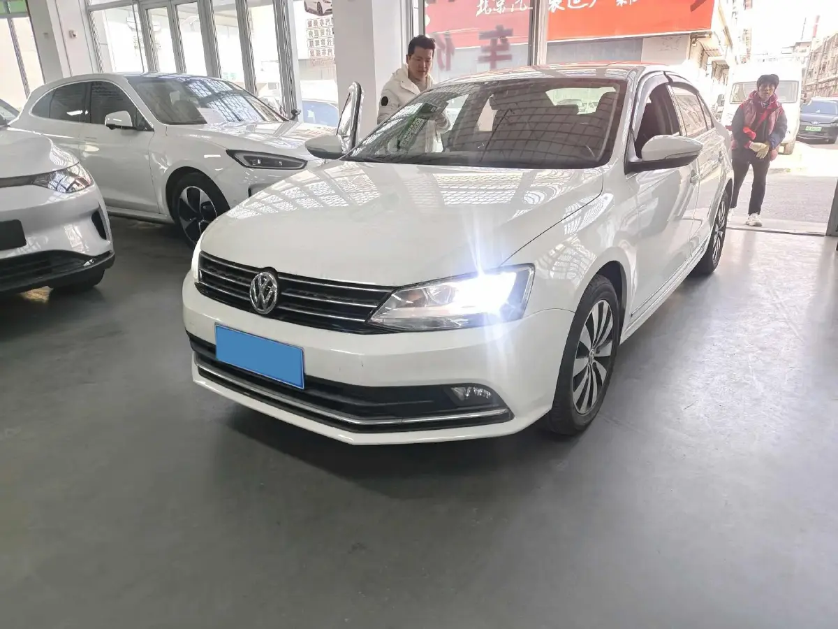 2018 Volkswagen Bora 1.5L 110HP L4 6AT