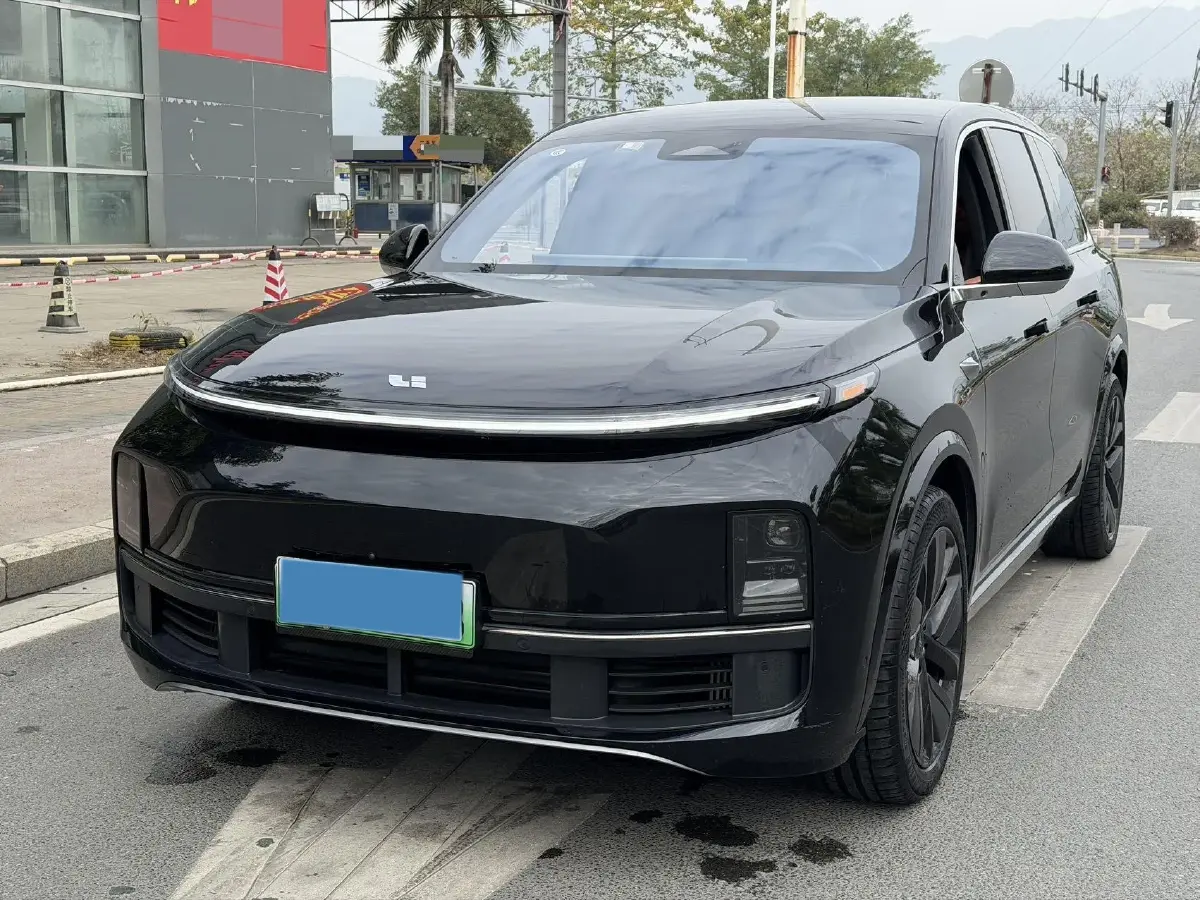 2023 Li L9 Range Extended 154HP REEV 42.6KWH