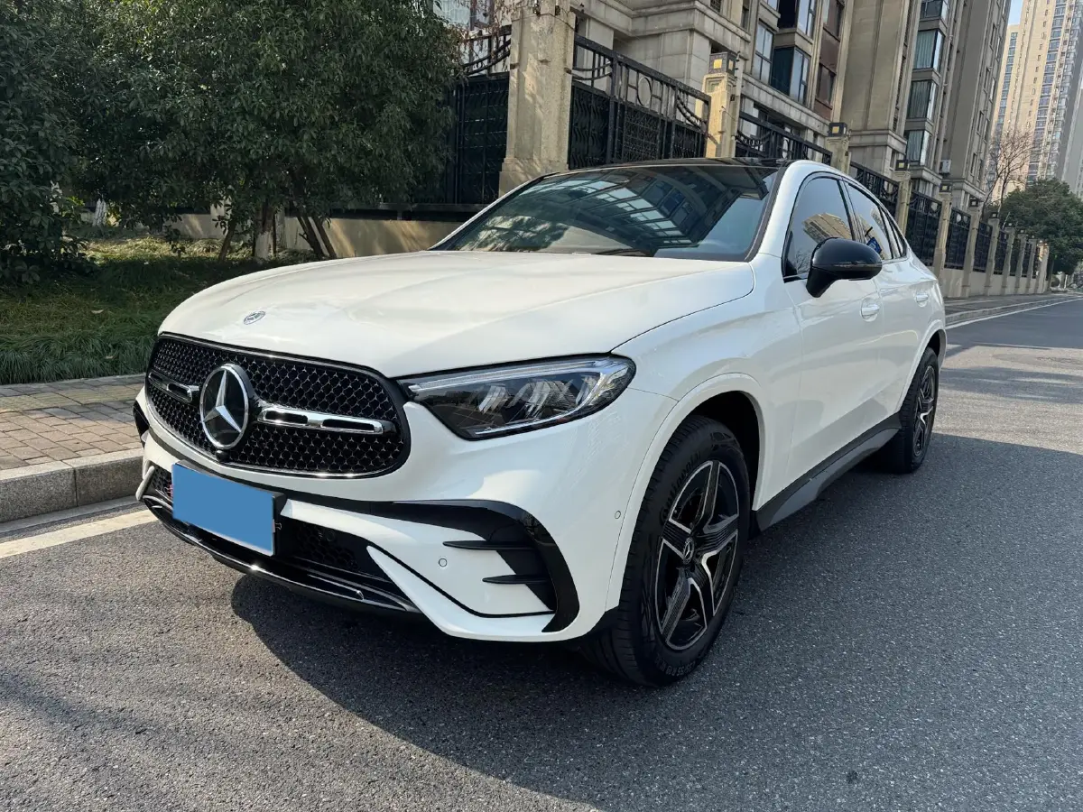 2024 Mercedes-Benz GLC Coupe 2.0T 204HP L4 9AT