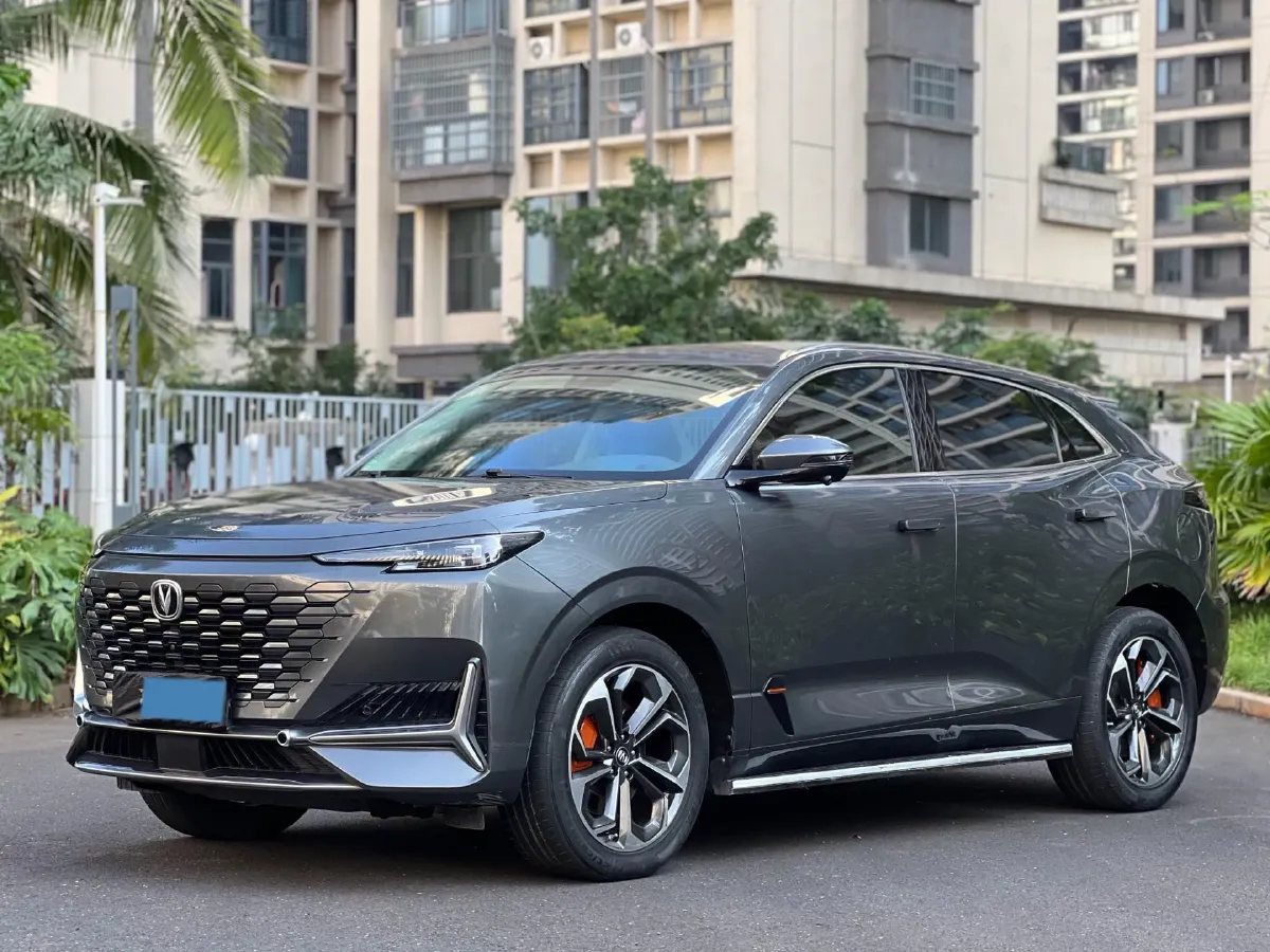 2022 Bestune T99 2.0T 224HP L4 6AT,autocango,china used car exporter,china ev exporter,chinese used car exporter,chinese used ev exporter