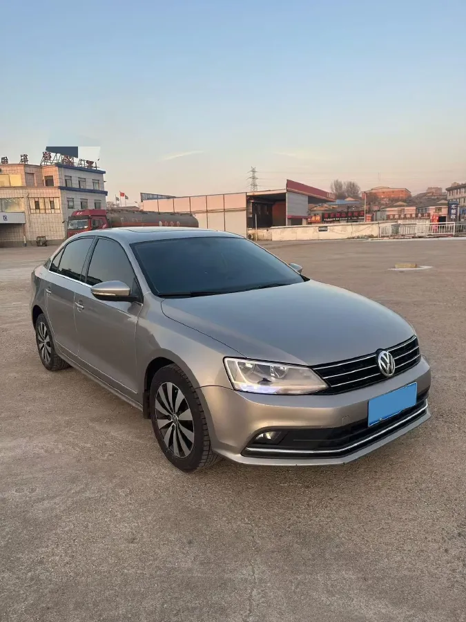 2018 KingLong KaiTe 2.3T 110HP L4 5MT,autocango,china used car exporter,china ev exporter,chinese used car exporter,chinese used ev exporter