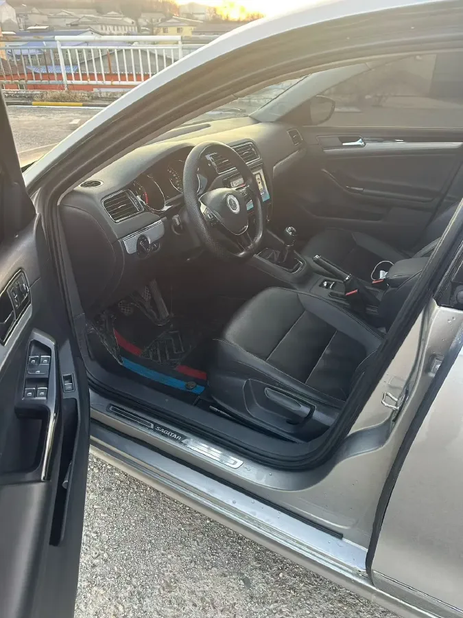 2018 KingLong KaiTe 2.3T 110HP L4 5MT,autocango,china used car exporter,china ev exporter,chinese used car exporter,chinese used ev exporter