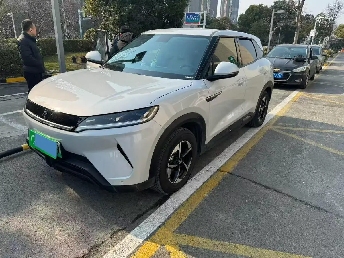 2024 BYD YuanUP BEV 32KWH