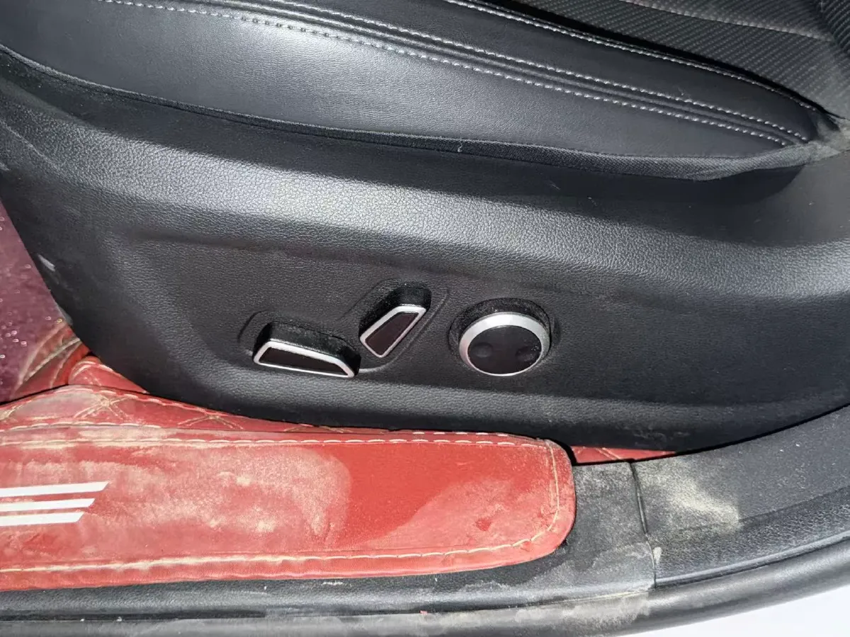 2023 ChangAn Raeton Plus 1.5T 188HP L4 7DCT,autocango,china used car exporter,china ev exporter,chinese used car exporter,chinese used ev exporter