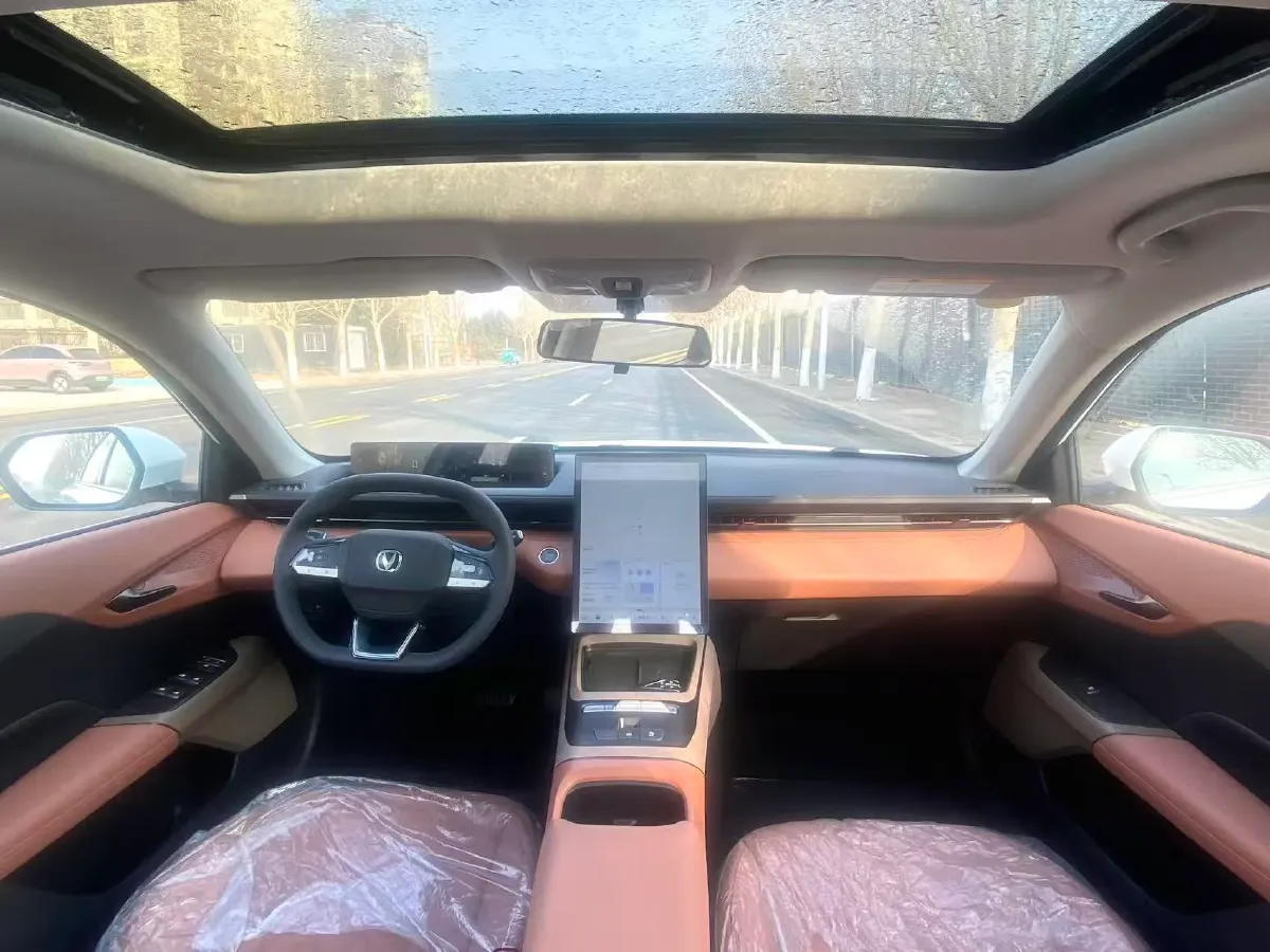 2025 ChangAn EadoPHEV 1.5L 98HP L4 E-CVT PHEV,autocango,china used car exporter,china ev exporter,chinese used car exporter,chinese used ev exporter