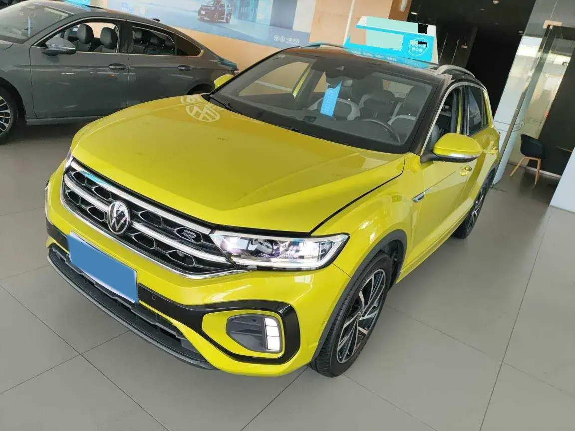 2023 Volkswagen T-Roc 1.5T 160HP L4 7DCT
