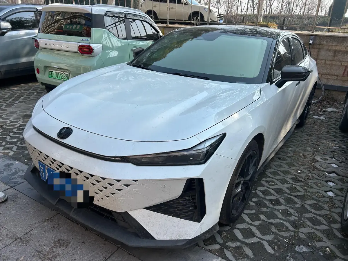 2024 ChangAn UNI-V 1.5T 188HP L4 7DCT