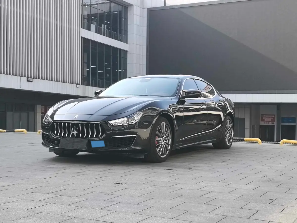 2021 Maserati Ghibli 2.0T 330HP L4 8AT