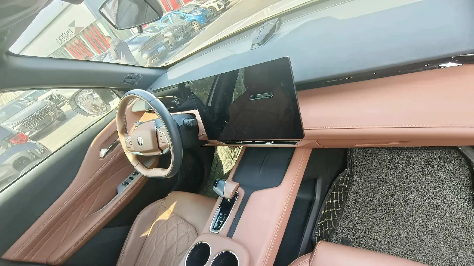 2024 ChangAn UNI-Z 1.5L 98HP L4 E-CVT PHEV 18.4KWH,autocango,china used car exporter,china ev exporter,chinese used car exporter,chinese used ev exporter