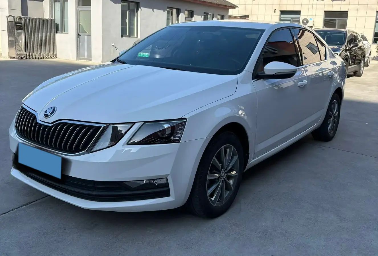 2021 Skoda Octavia 1.5L 113HP L4 6AT
