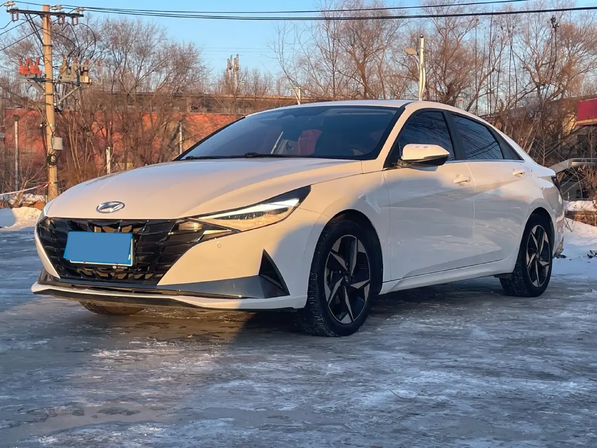 2021 Hyundai Elantra 1.5L 115HP L4 CVT