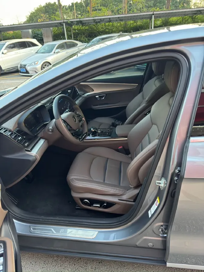 2020 WEY VV7 2.0T 227HP L4 7DCT PHEV,autocango,china used car exporter,china ev exporter,chinese used car exporter,chinese used ev exporter