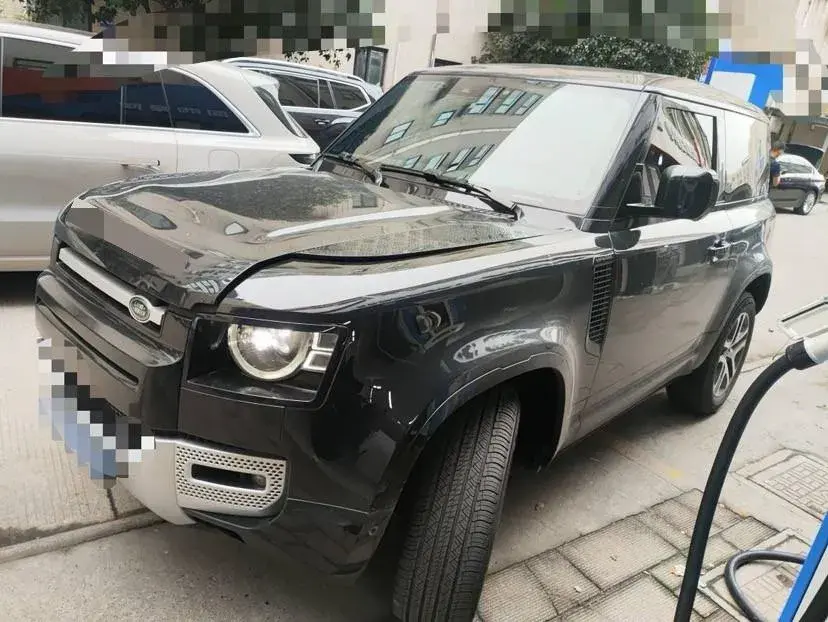 2023 Land Rover Defender 3.0T 400HP L6 8AT