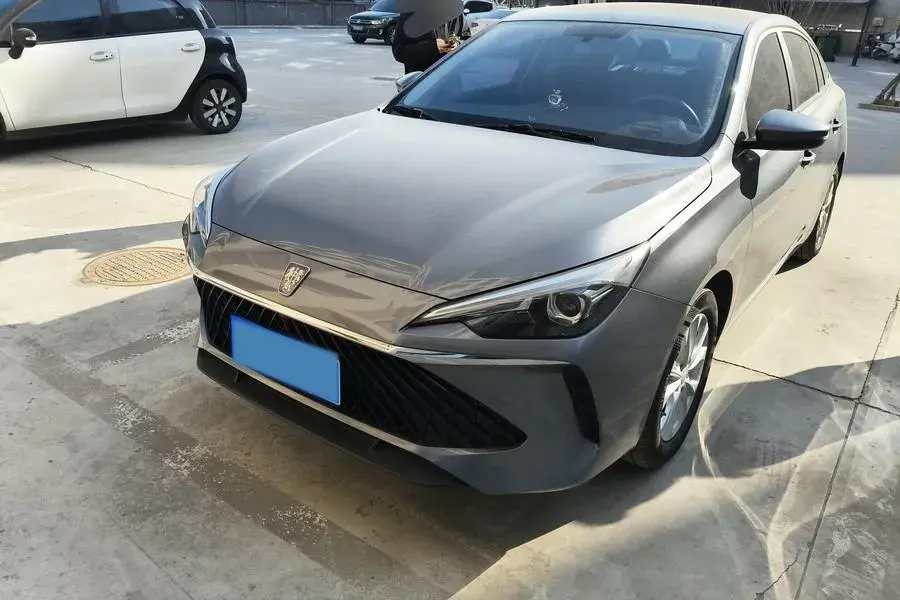 2023 Roewe i5 1.5L 129HP L4 5MT