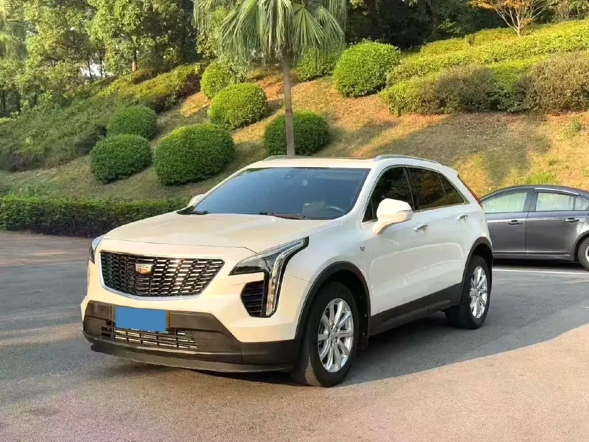2021 Cadillac XT4 2.0T 237HP L4 9AT