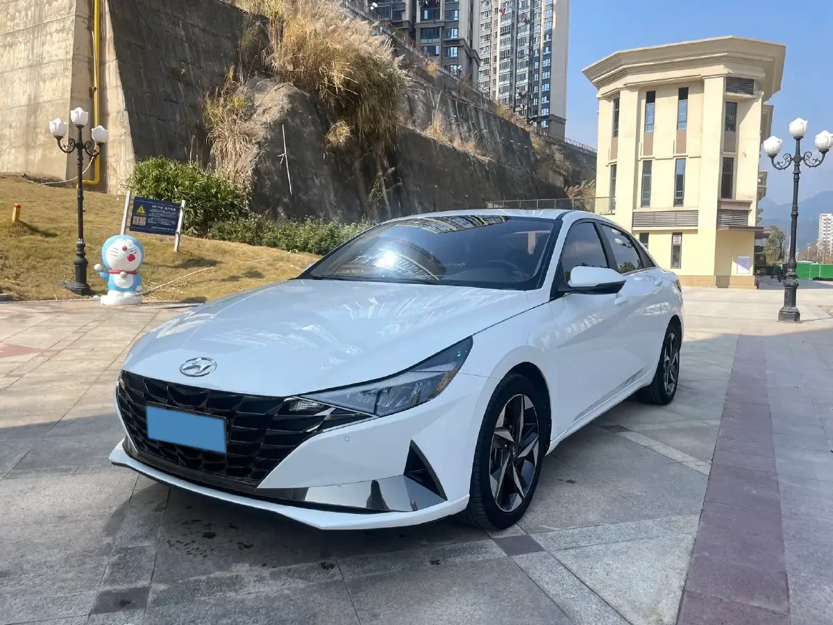 2021 Hyundai Elantra 1.5L 115HP L4 CVT