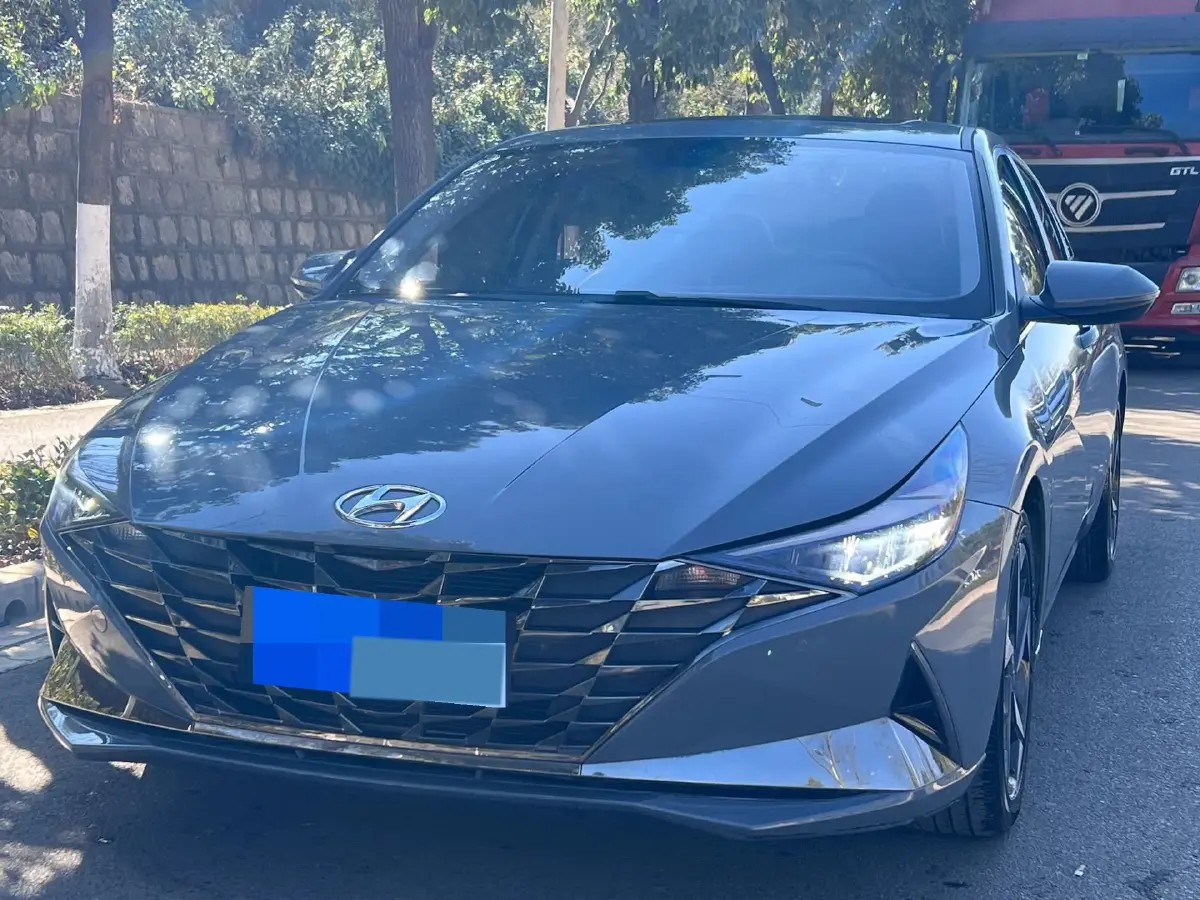 2023 Hyundai Elantra 1.5L 115HP L4 CVT