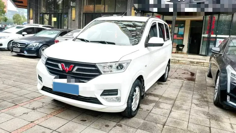 2021 WuLing HongGuang 1.5L 99HP L4 6MT