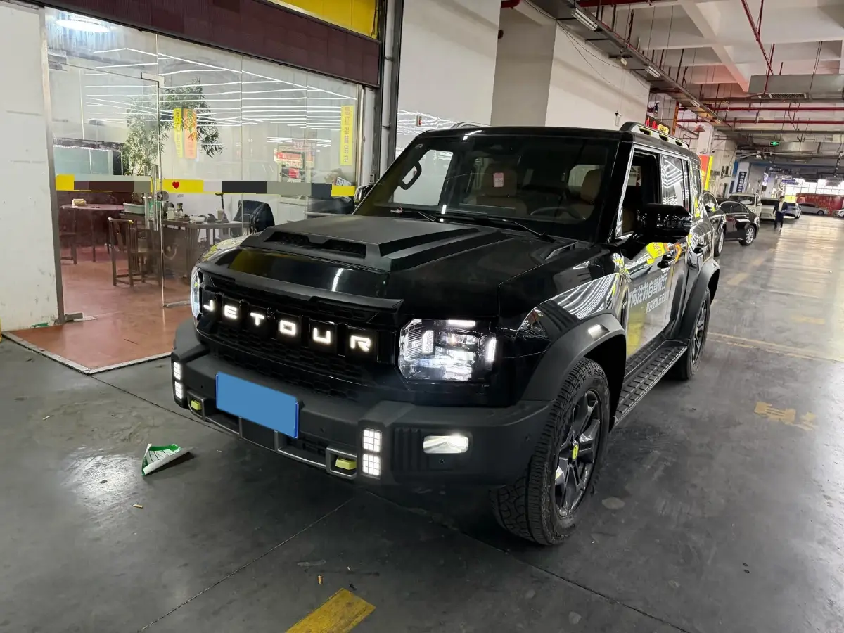 2023 Jetour Traveller 2.0T 254HP L4 7DCT