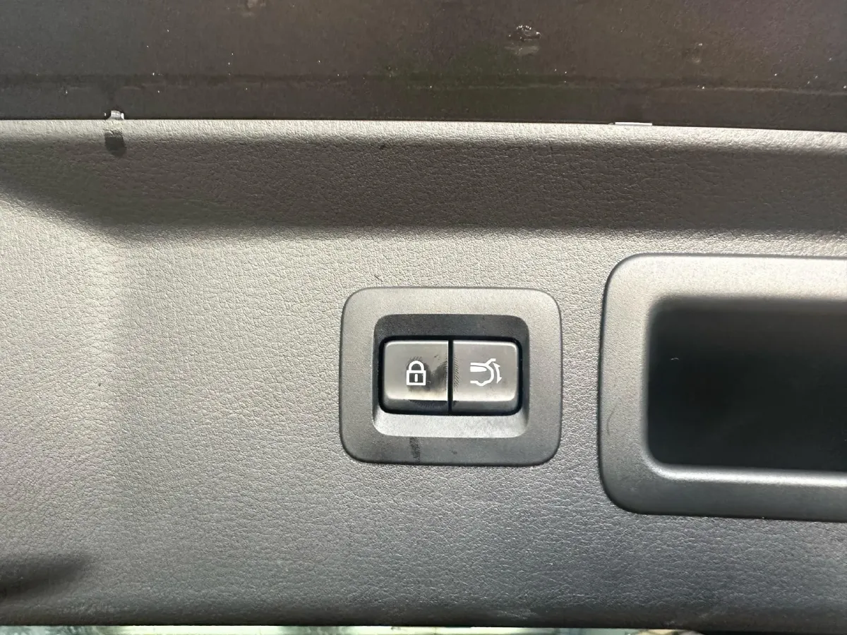 2023 JMC E LuShun BEV 53.58KWH,autocango,china used car exporter,china ev exporter,chinese used car exporter,chinese used ev exporter