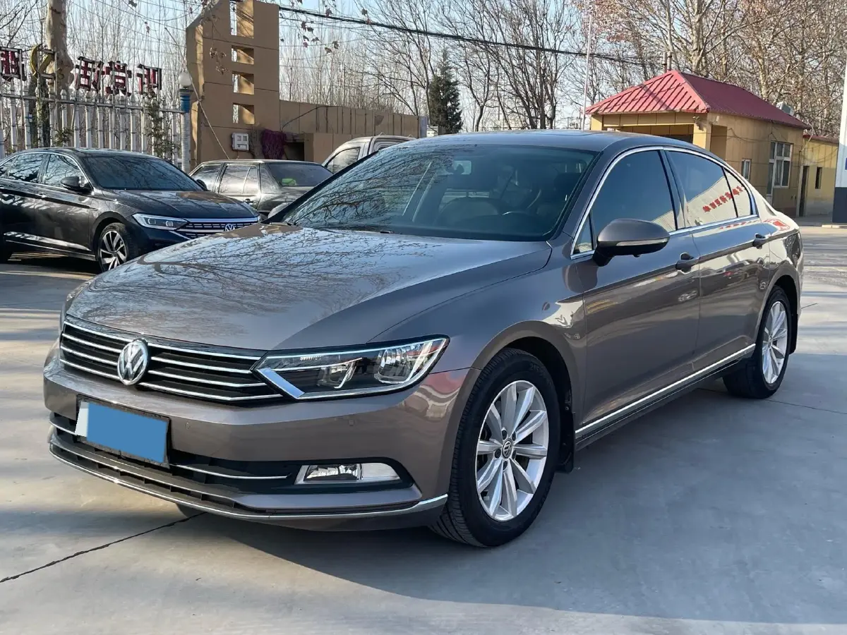 2017 Volkswagen Magotan 1.8T 180HP L4 7DCT