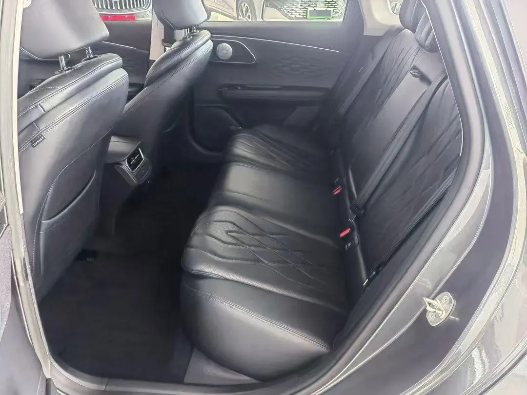 2025 Fulwin FulwinA8L 1.5T 156HP L4 1DHT PHEV 18.67KWH,autocango,china used car exporter,china ev exporter,chinese used car exporter,chinese used ev exporter