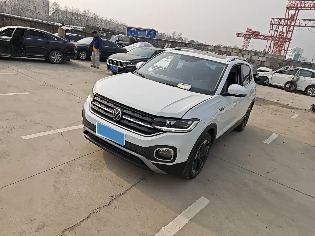 2023 Volkswagen Tacqua 1.2T 116HP L4 7DCT