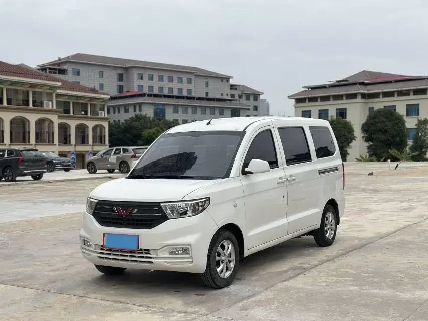 2019 WuLing HongGuang V 1.5L 105HP L4 5MT