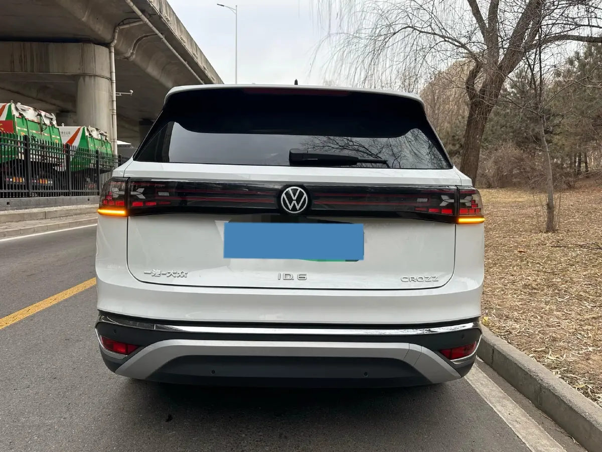 2022 ARCFOX αT BEV 94.5KWH,autocango,china used car exporter,china ev exporter,chinese used car exporter,chinese used ev exporter