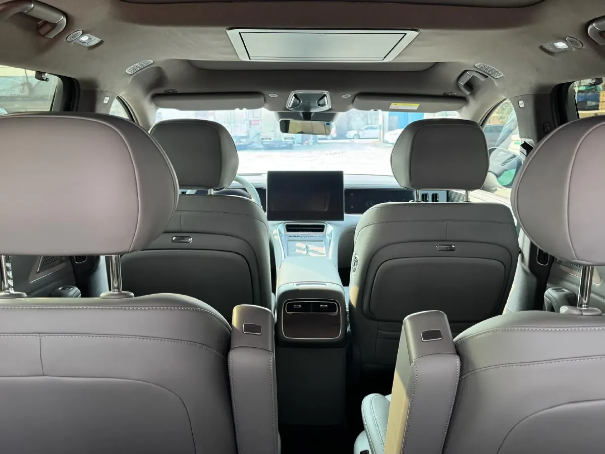 2025 Denza DenzaN8L 2.0T 207HP L4 E-CVT PHEV,autocango,china used car exporter,china ev exporter,chinese used car exporter,chinese used ev exporter