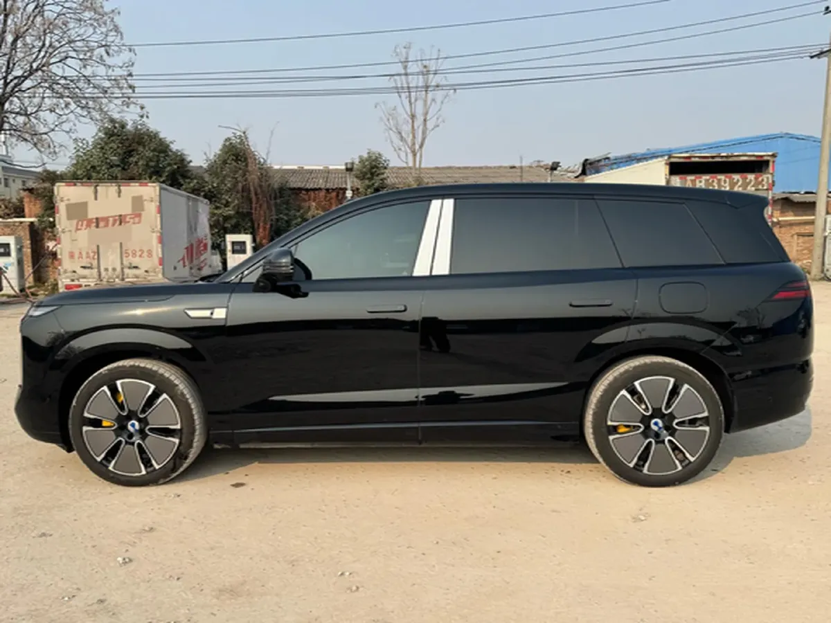 2025 Denza DenzaN8L 2.0T 207HP L4 E-CVT PHEV,autocango,china used car exporter,china ev exporter,chinese used car exporter,chinese used ev exporter