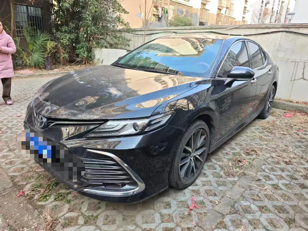 2021 Toyota Camry 2.5L 209HP L4 8AT