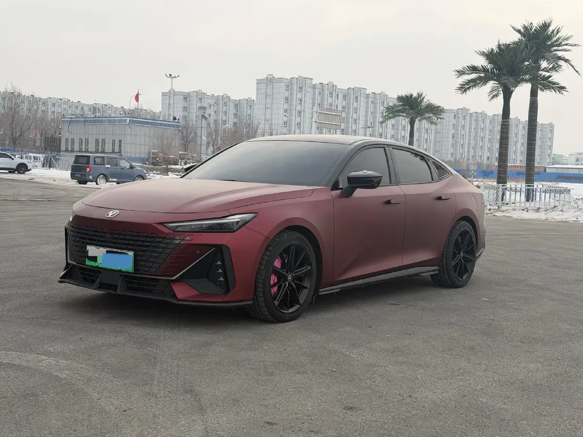 2023 ChangAn UNI-V iDD 1.5T 170HP L4 6TCT PHEV 18.4KWH