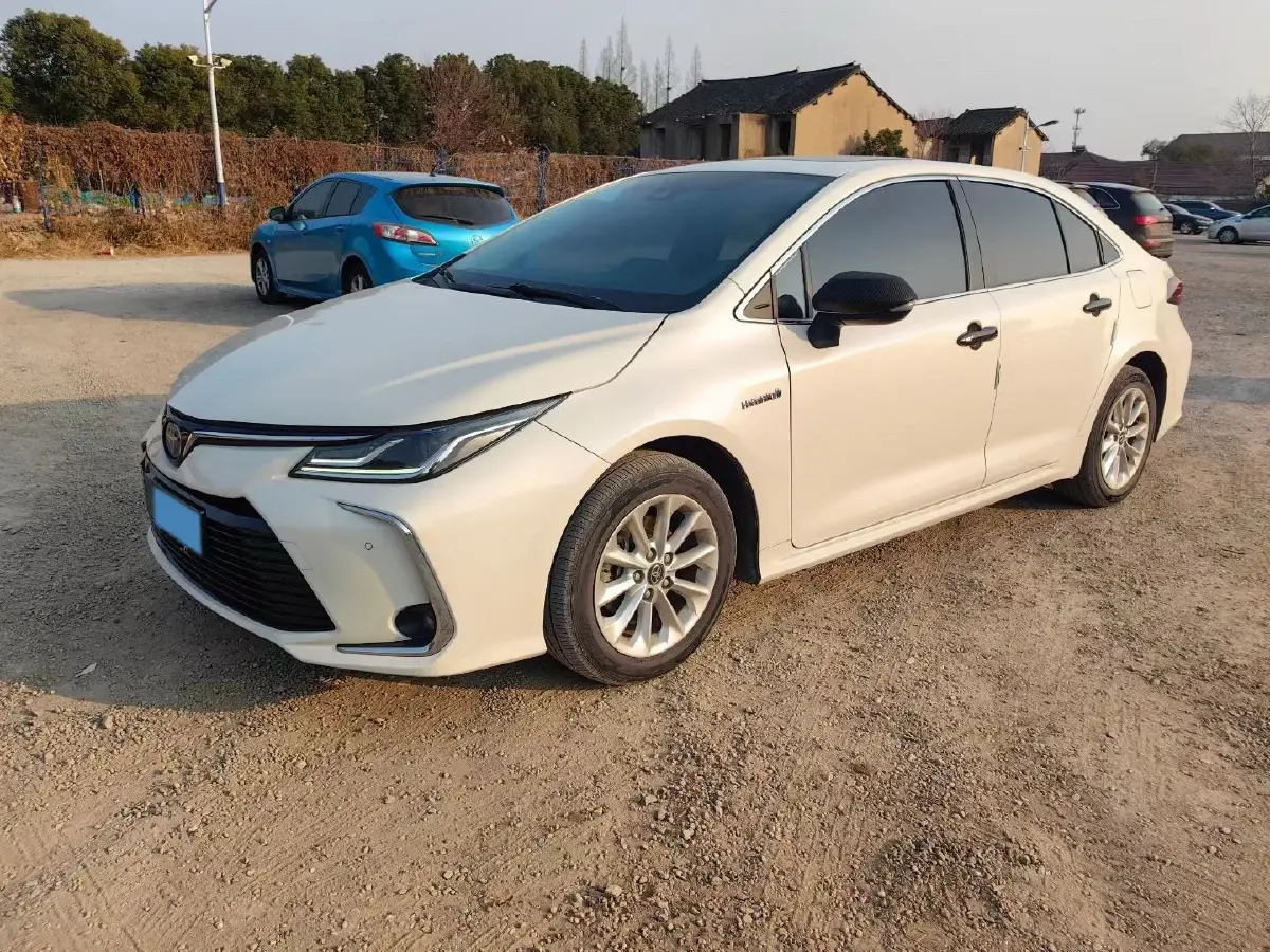 2021 Toyota Corolla 1.8L 98HP L4 E-CVT Hybrid