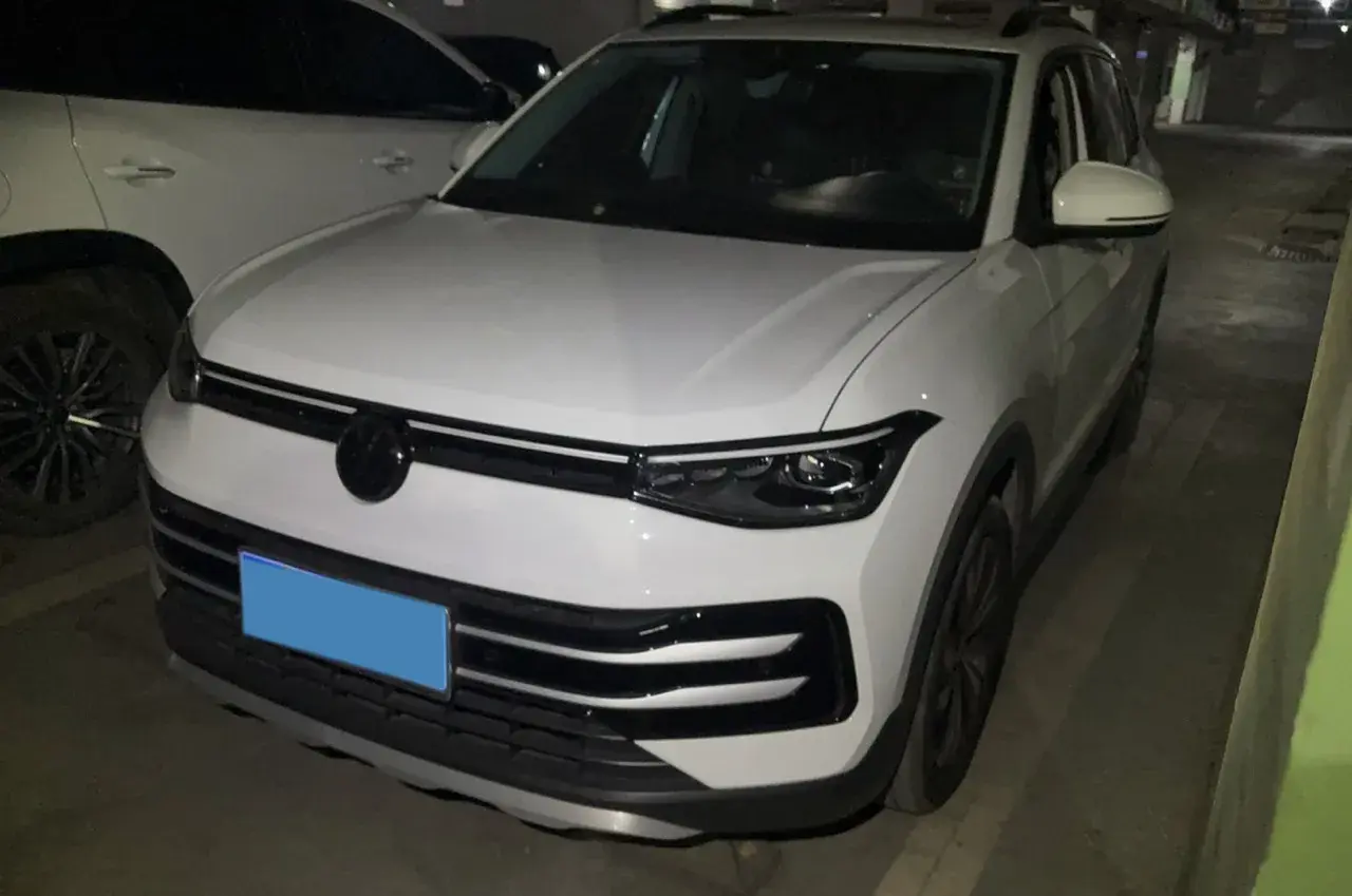 2025 Volkswagen Tharu 1.5L 110HP L4 6AT