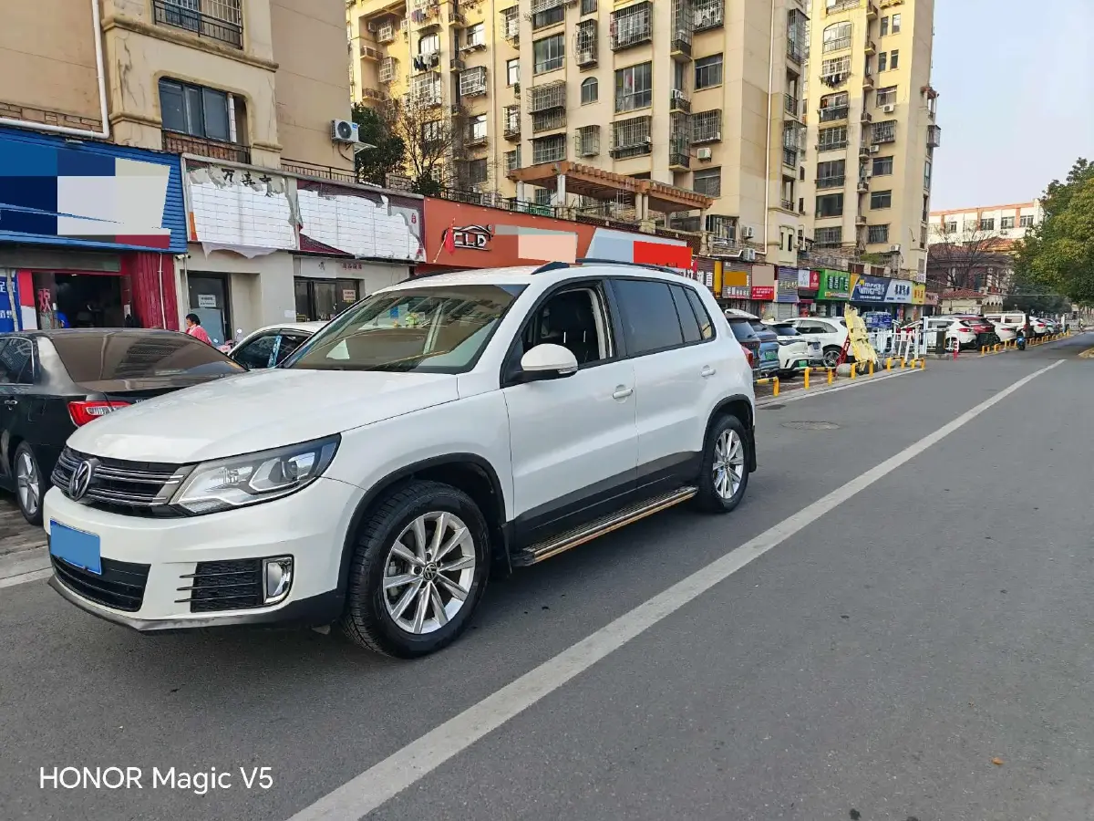 2016 Volkswagen Touran 1.4T 150HP L4 7DCT